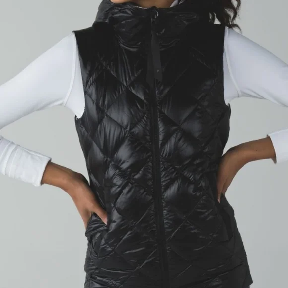 Lululemon The Fluffiest Vest in Black/Ziggy Snake Butter Pink Black - Picture 1 of 7